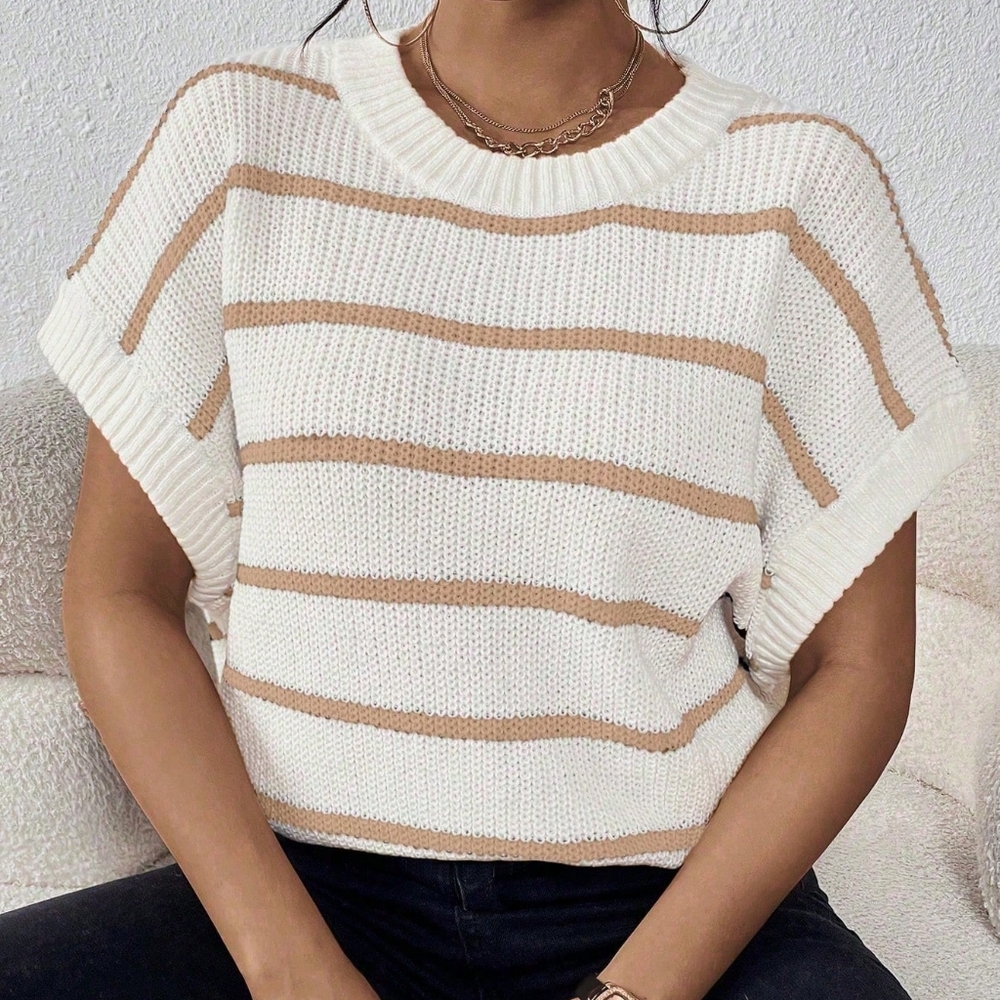 Striped Pattern Batwing Sleeve Knit Top - Picture 2 of 6